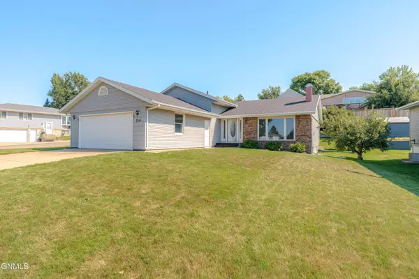 710 3rd Avenue Ne, Mandan, ND 58554