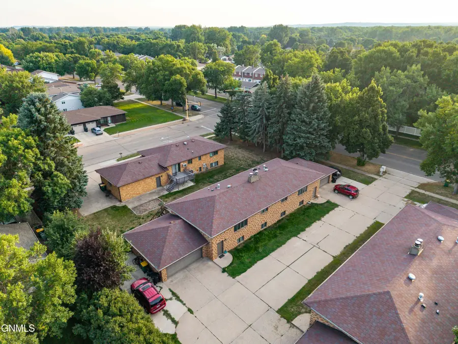 1313/1315 Washington Street, Bismarck, ND 58504 - #2