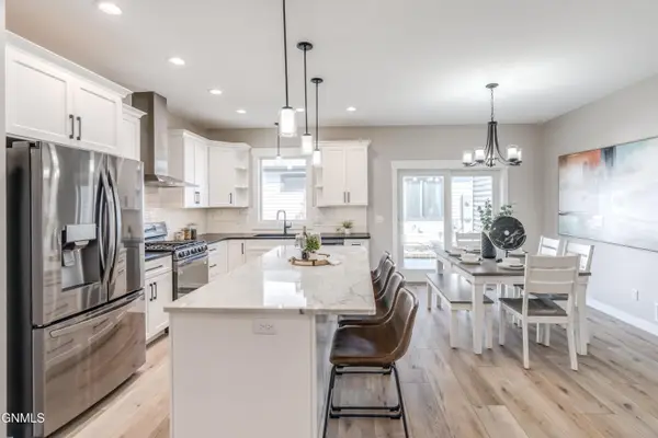 4312 Downing Street, Bismarck, ND 58504