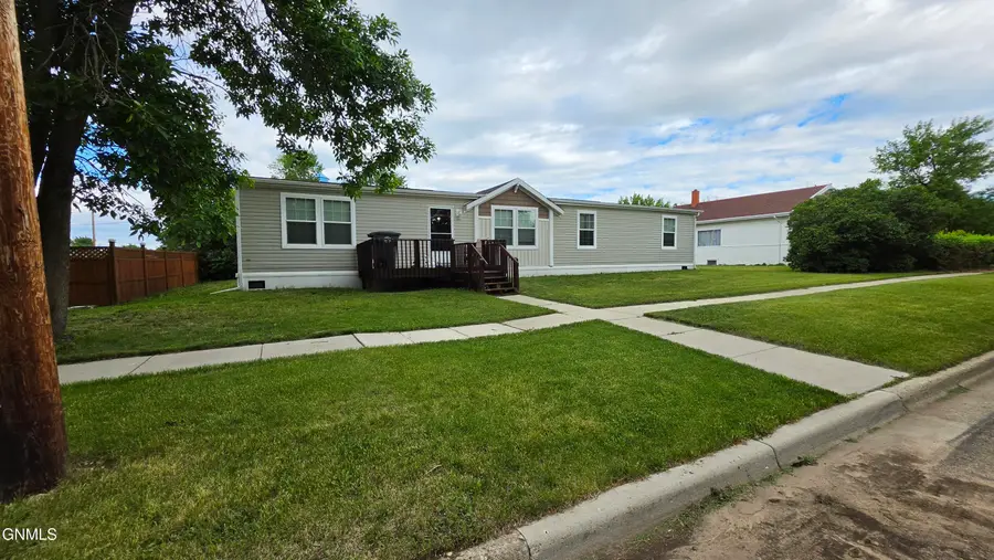 207 Hanks Street, Grenora, ND 58845 - #2