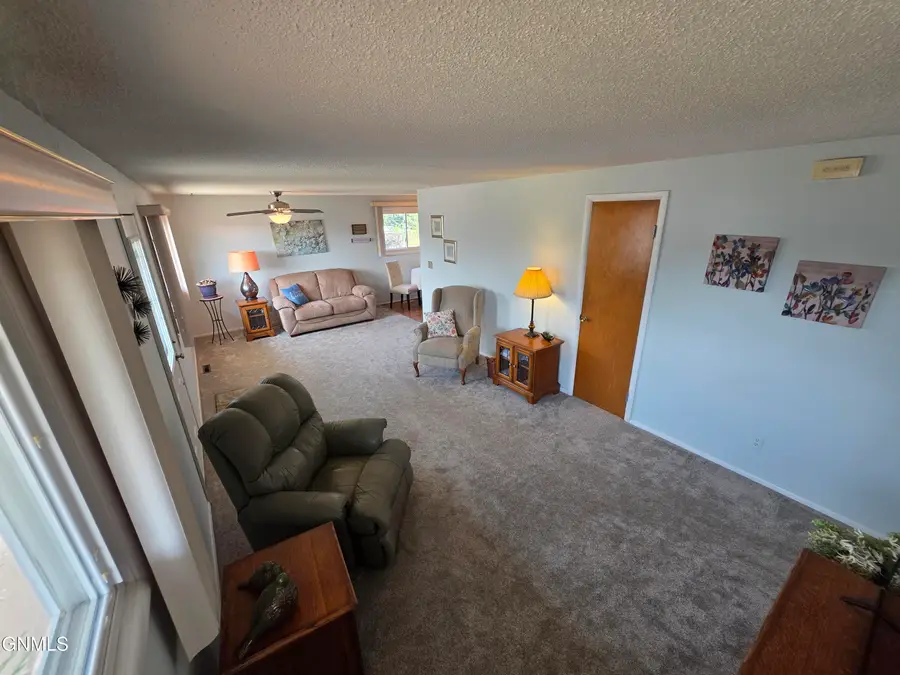 404 12th Street Nw, Mandan, ND 58554 - #3