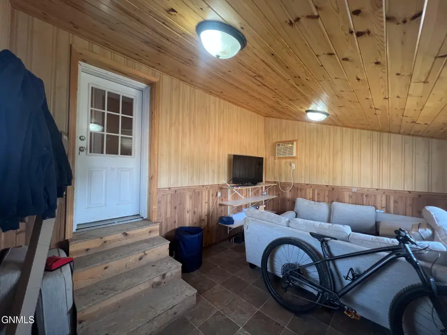 15 Sunrise Estates Road, Watford City, ND 58854 - #3