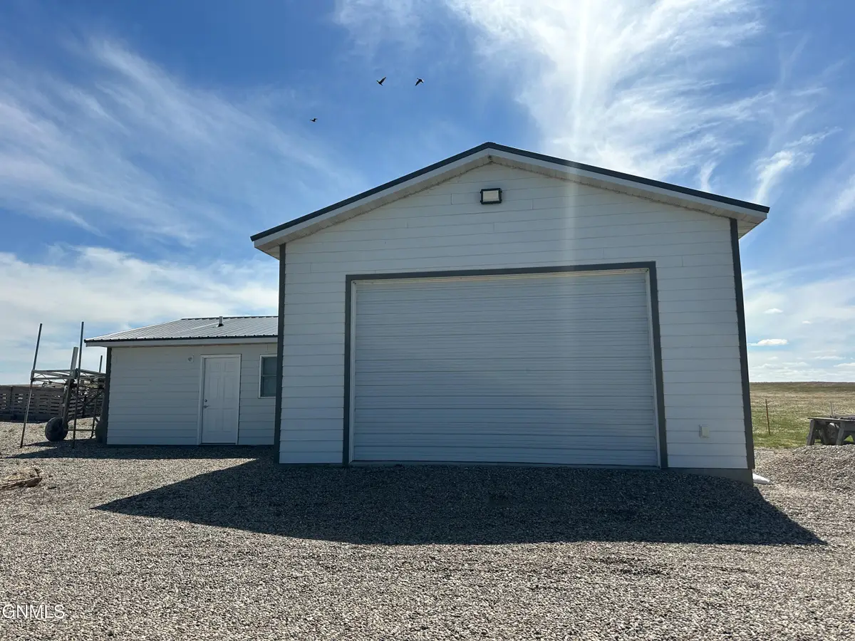 4289 Lakeshore Drive S, Wishek, ND 58495 - #1