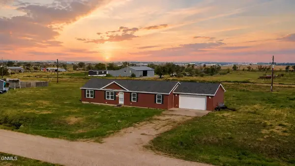 13339 Prairie Meadow Street, Williston, ND 58801