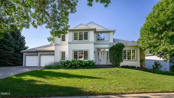 1815 Montego Drive, Bismarck, ND 58503
