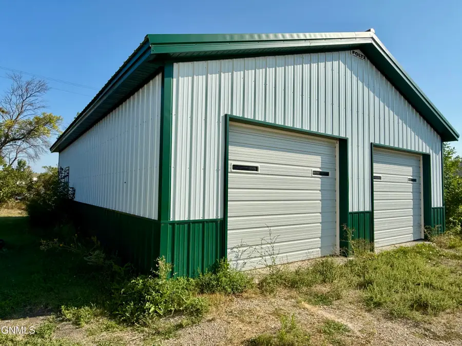1226 9th Street Sw, Valley City, ND 58072 - #3