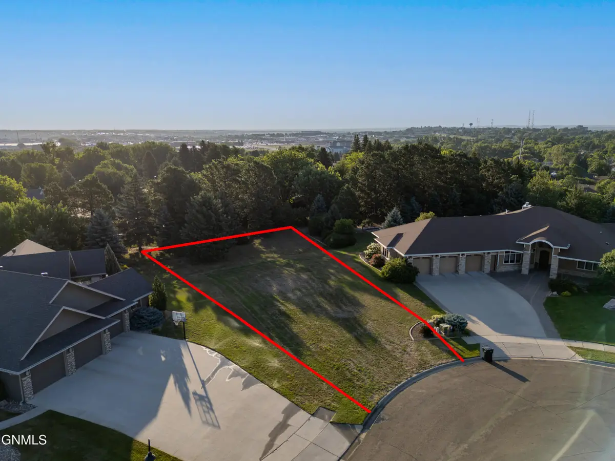 3213 Aspen Lane, Bismarck, ND 58503 - #1