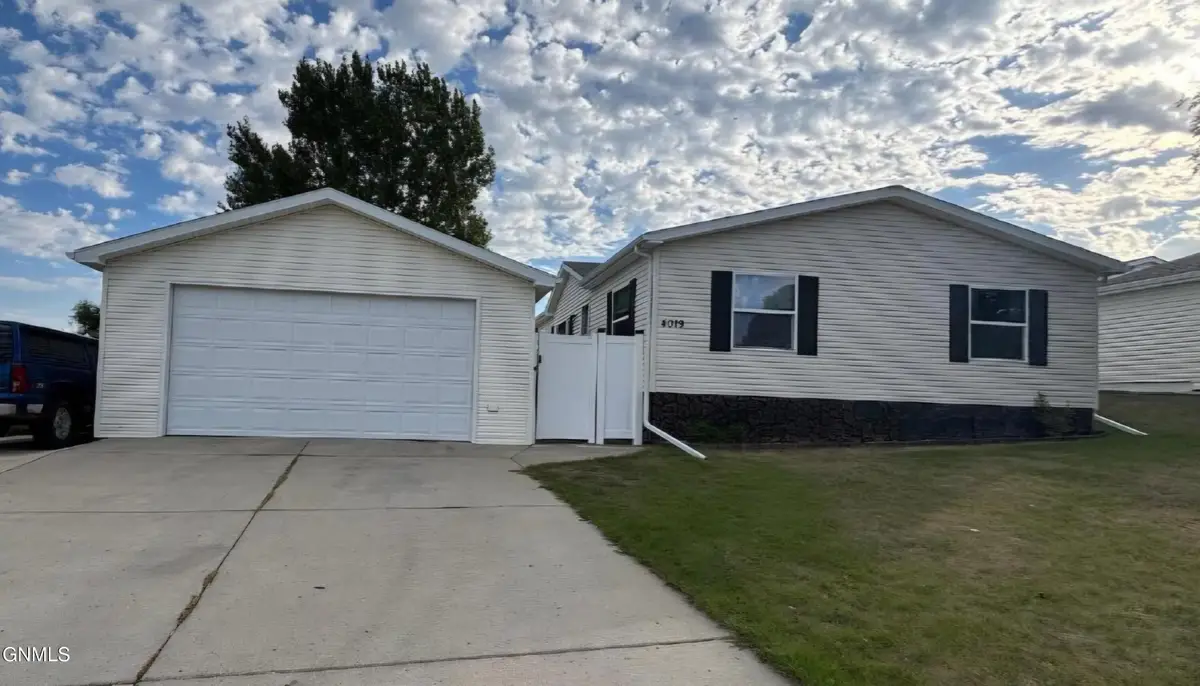 4019 Chandler Lane, Bismarck, ND 58503 - #1