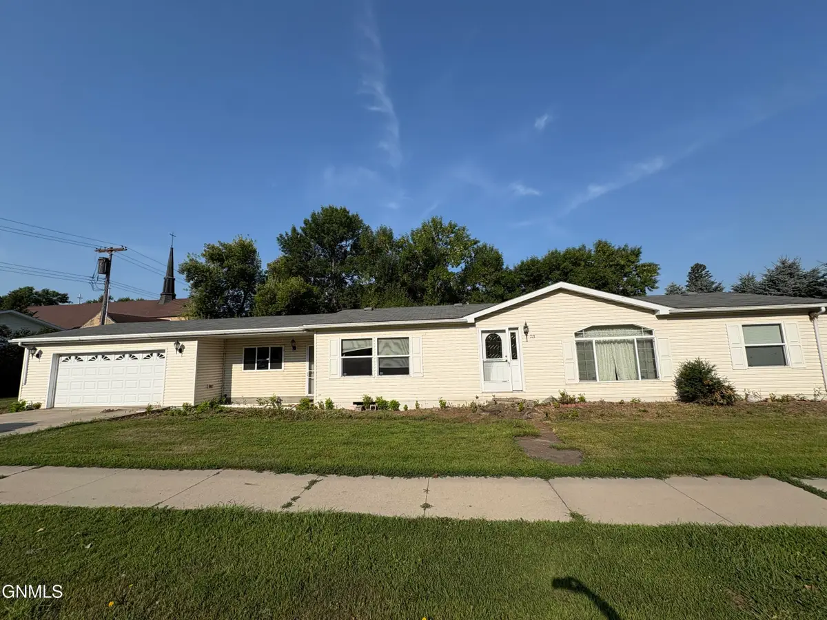 213 5th Avenue N, Ellendale, ND 58436 - #1