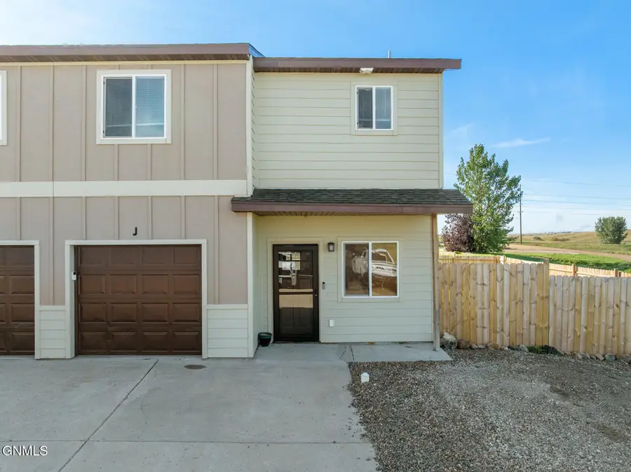 5803 Victoria Avenue #J, Williston, ND 58801 - #2
