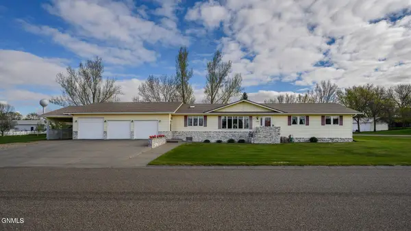 1140 Chestnut Drive, Washburn, ND 58577