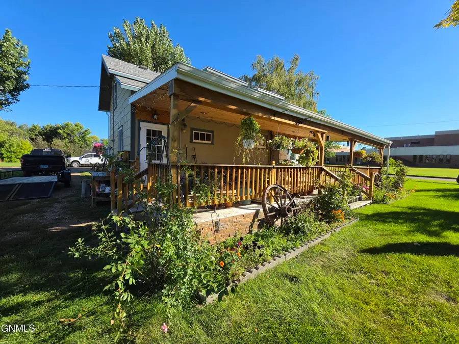 311 Robinson Street, Grenora, ND 58845 - #3
