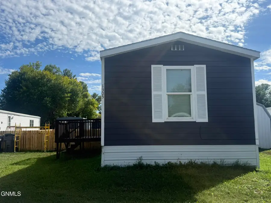 1305 Pioneer Trail, Mandan, ND 58554 - #2