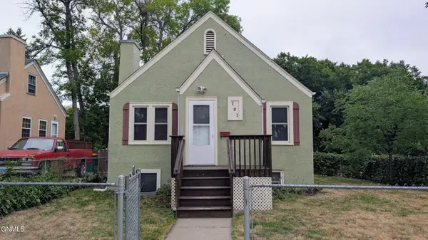 701 17th Street, Bismarck, ND 58501