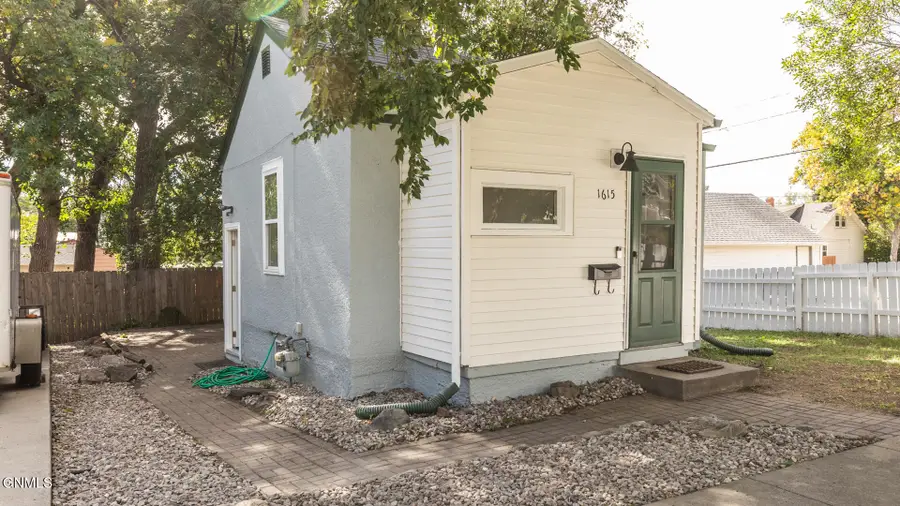 1615 E Avenue B, Bismarck, ND 58501 - #2