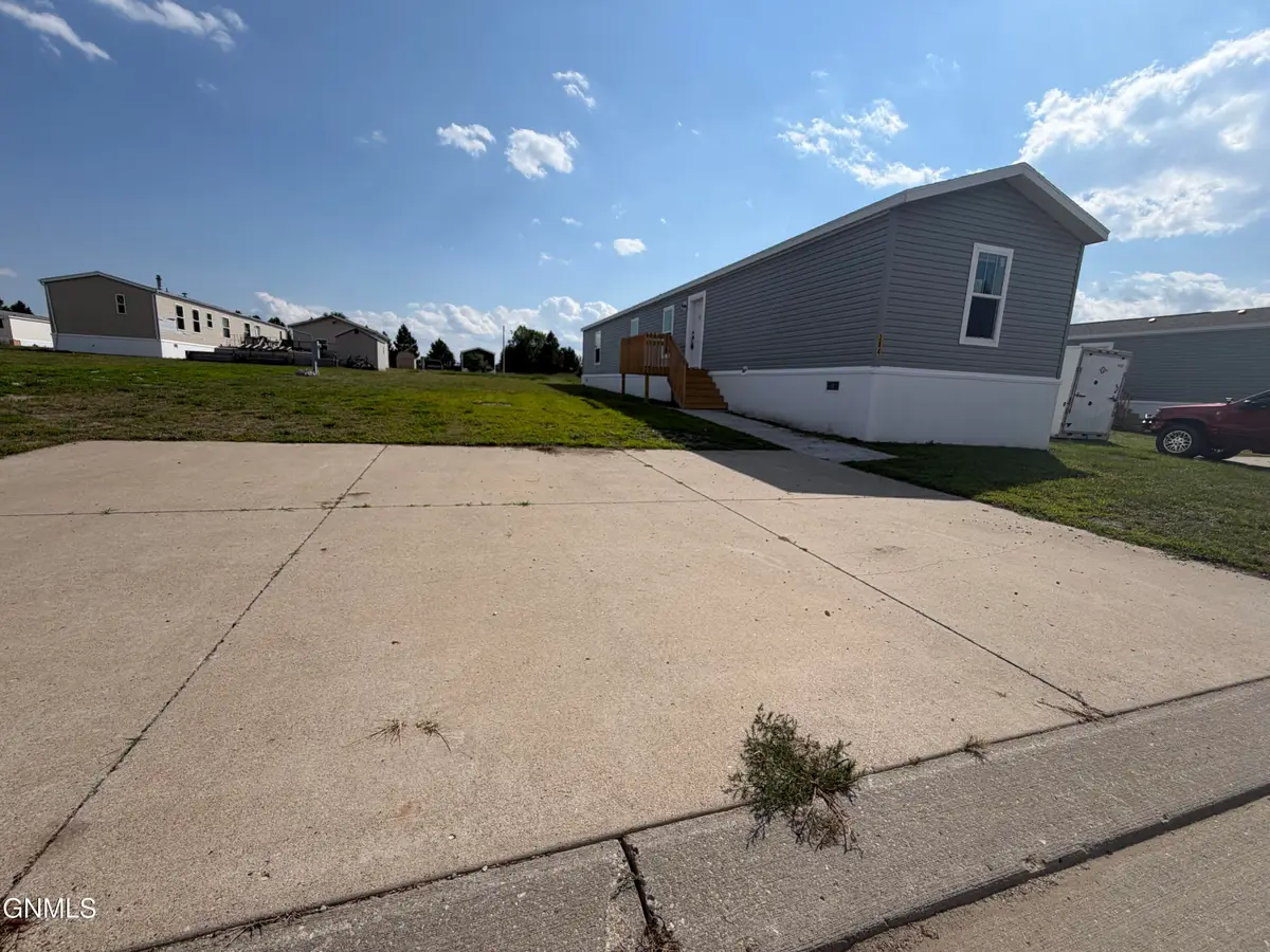 284 Partridge Lane, Lincoln, ND 58504 - #1