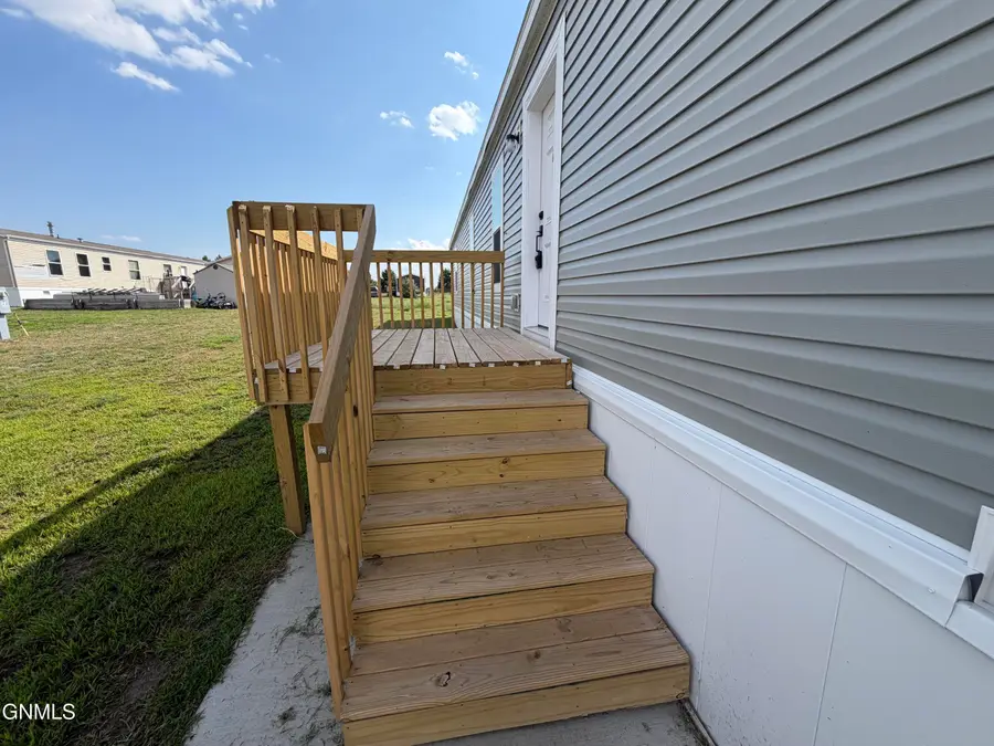 284 Partridge Lane, Lincoln, ND 58504 - #2