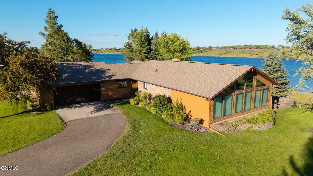 4650 4th Avenue Nw, Jamestown, ND 58401 - #1