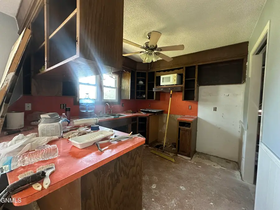 513 3rd Street E, Napoleon, ND 58561 - #3