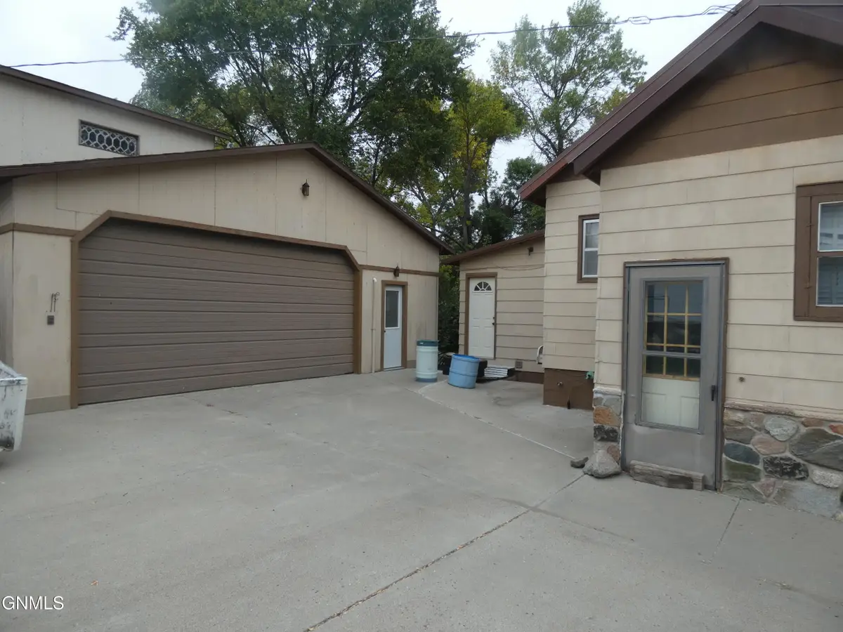207 F Avenue N, Strasburg, ND 58573 - #1