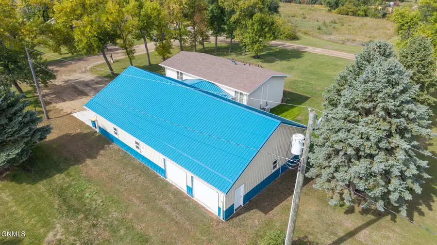 612 7th Street, Edgeley, ND 58433 - #2