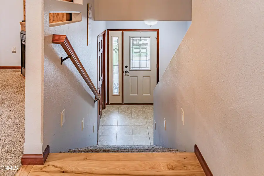 702 Lincoln Court Se, Mandan, ND 58554 - #2