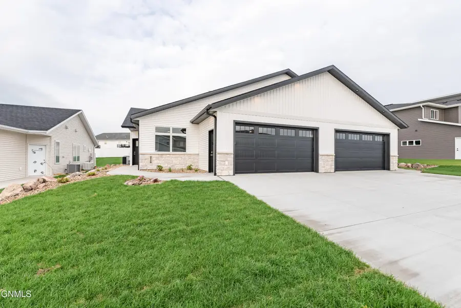 4116 Platinum Street, Bismarck, ND 58503 - #2