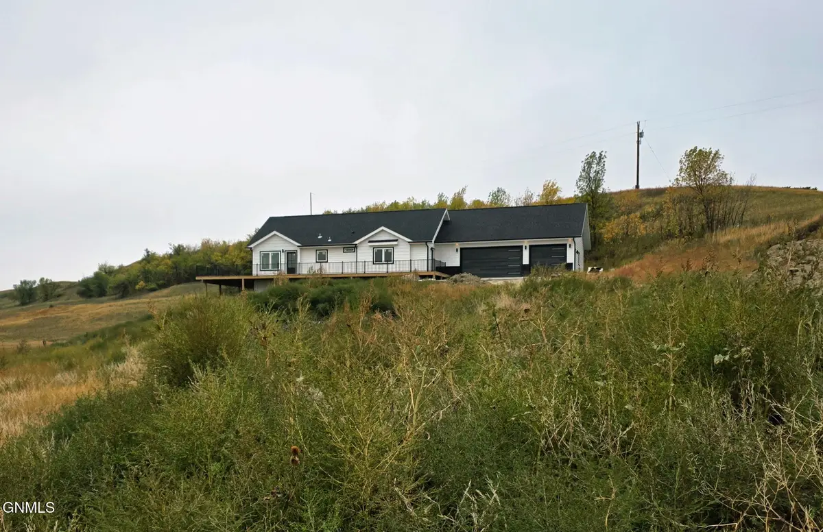 12442 21p Street Nw, Watford City, ND 58854 - #1