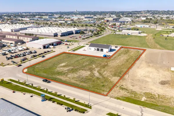 3102 Morrison Avenue, Bismarck, ND 58504