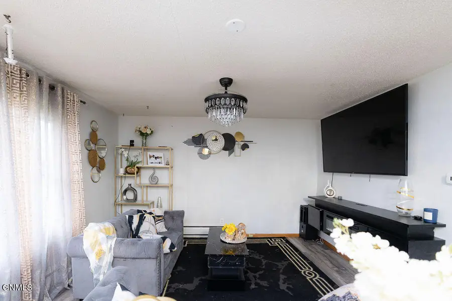 539 3rd Street Sw, Jamestown, ND 58401 - #3