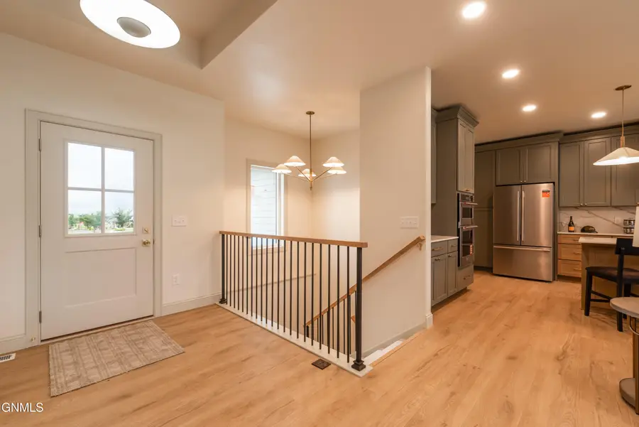2002 Frisco Way, Bismarck, ND 58503 - #2