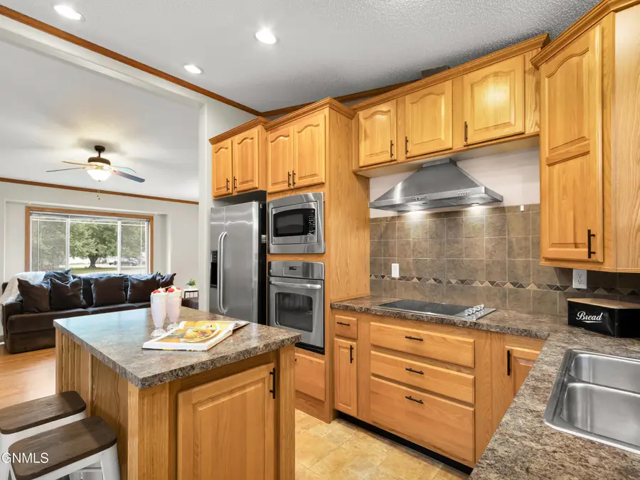 426 Dover Drive, Bismarck, ND 58504 - #3
