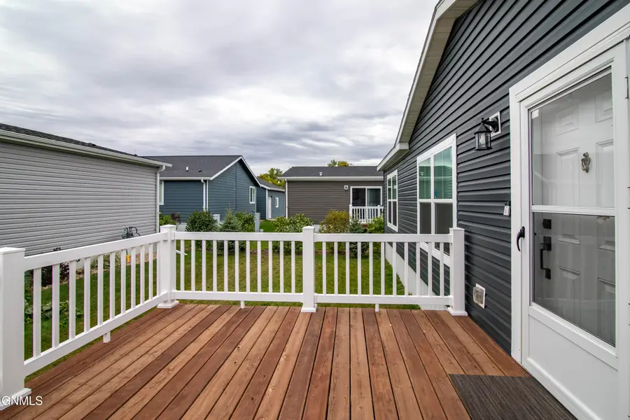 1421 Fox Drive Se, Mandan, ND 58554 - #3