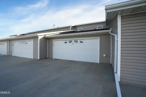 1790 Calgary Avenue #6, Bismarck, ND 58503