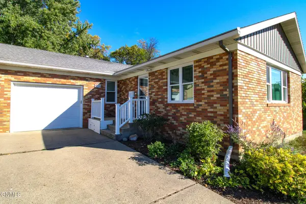 904 W Ave C, Bismarck, ND 58501
