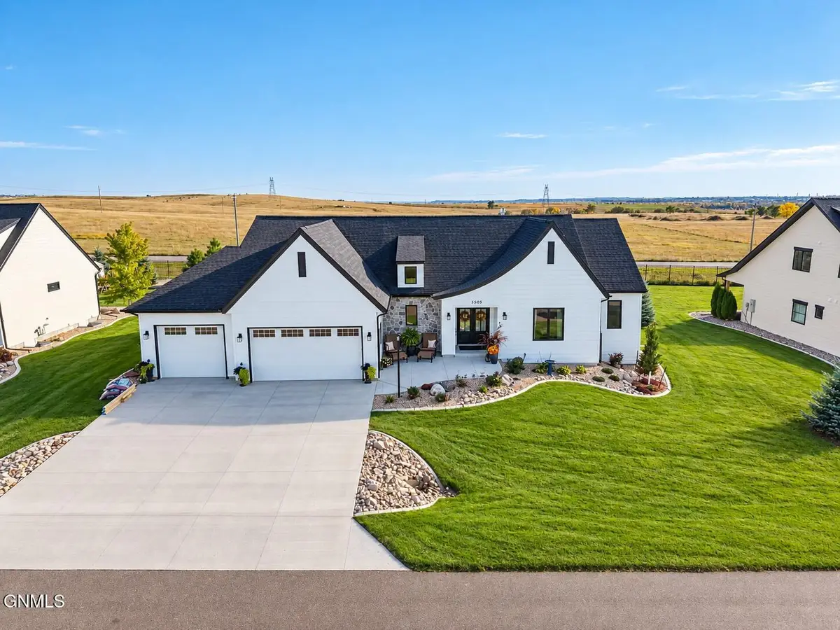 3505 Palmer Place, Bismarck, ND 58503 - #1