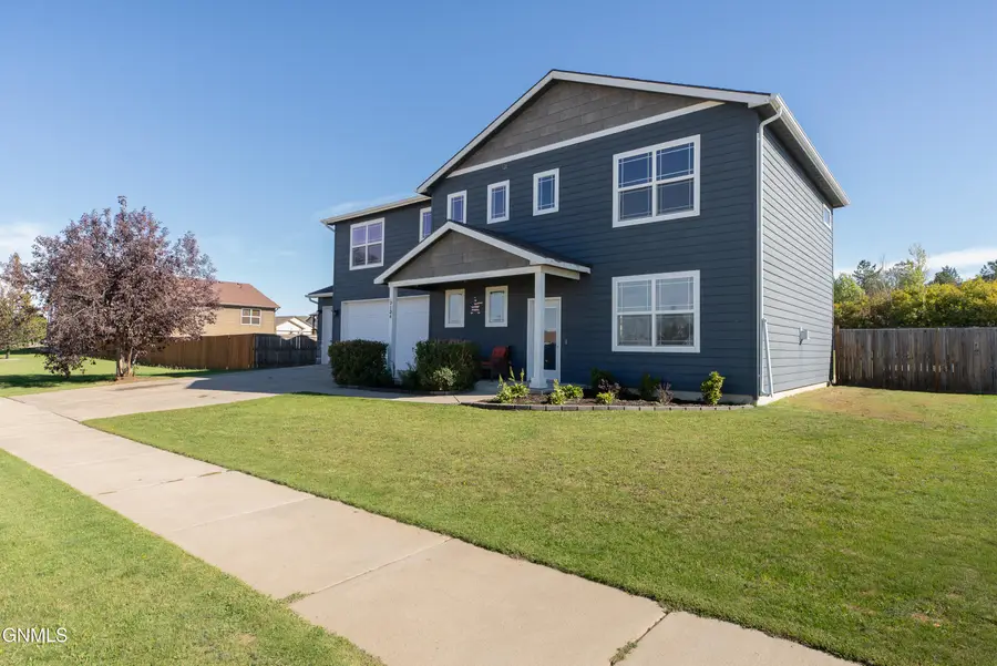 3136 12th Avenue W, Dickinson, ND 58601 - #2