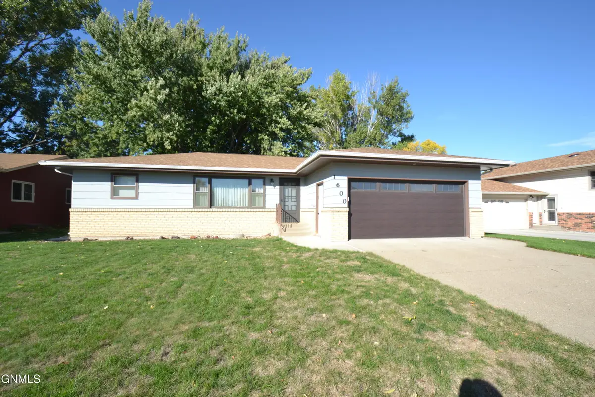 1600 N 20th Street, Bismarck, ND 58501 - #1