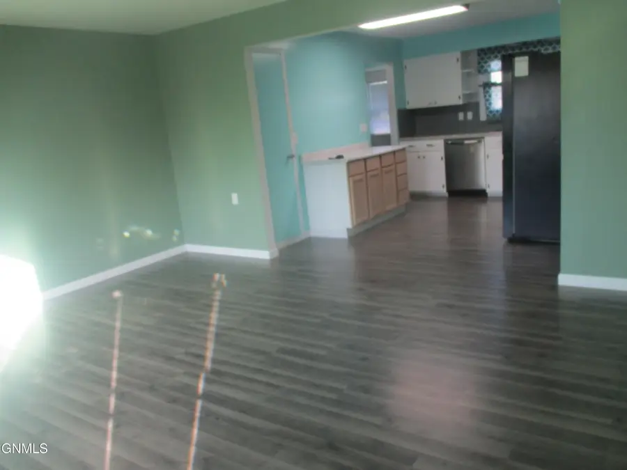 612 17th Street W, Williston, ND 58801 - #3