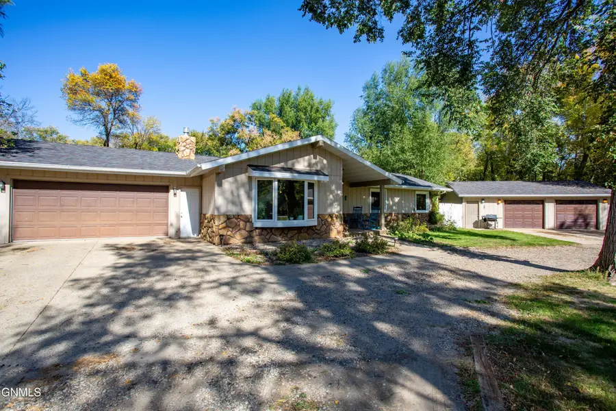 9116 Briardale Drive, Bismarck, ND 58504 - #2