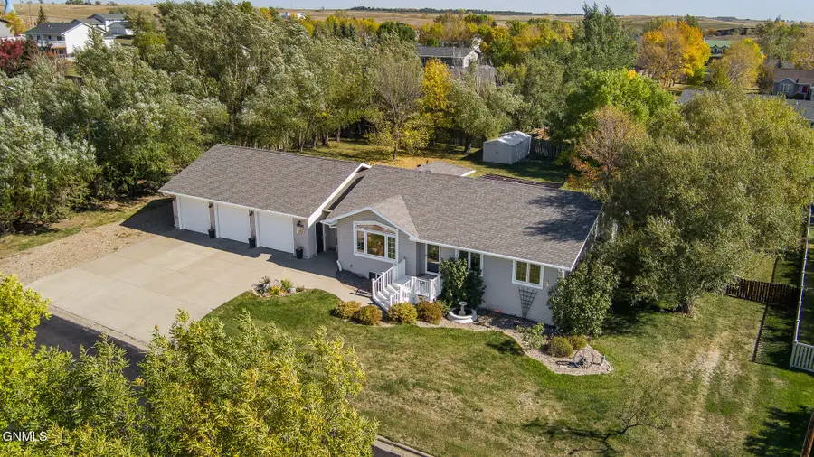 2014 4th Avenue Ne, Beulah, ND 58523 - #2