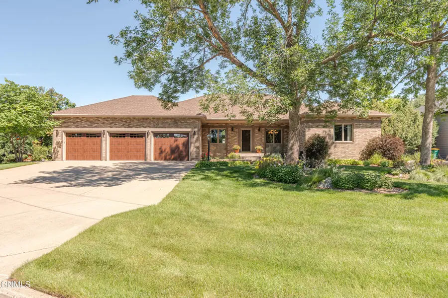 1524 Buccaneer Place, Bismarck, ND 58504 - #2