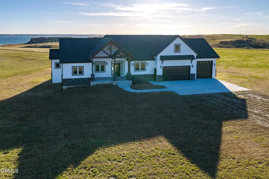 1265 42l Avenue Nw, Garrison, ND 58540 - #3