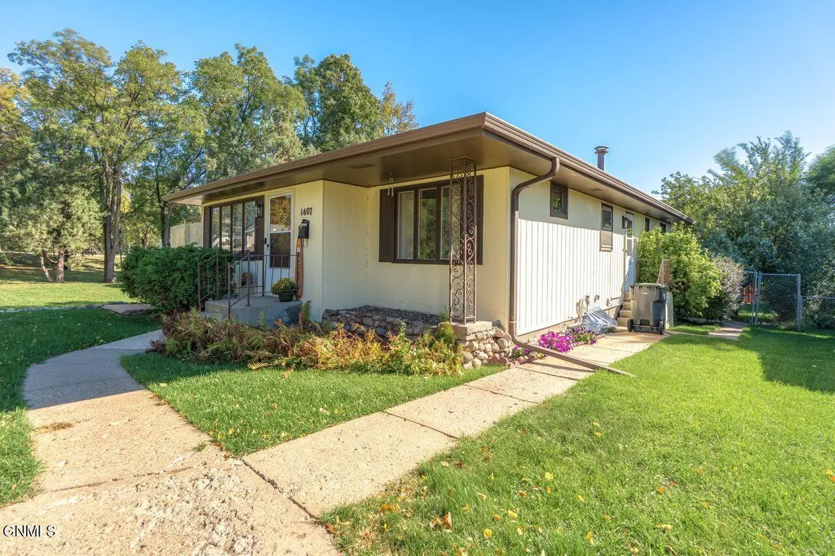 1407 1st Street Nw, Mandan, ND 58554 - #1