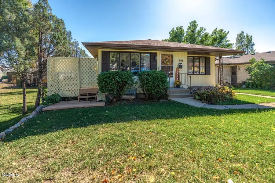 1407 1st Street Nw, Mandan, ND 58554 - #2