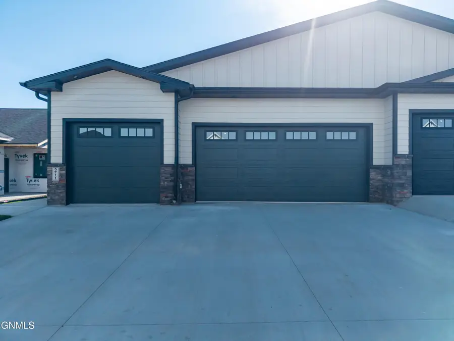 5711 Davies Drive, Bismarck, ND 58503 - #2
