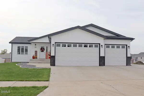 3330 Tyndale Drive, Bismarck, ND 58503