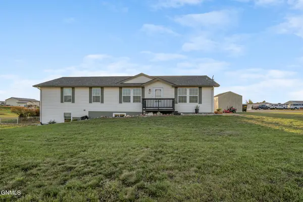 5451 138th Avenue Nw #302, Williston, ND 58801