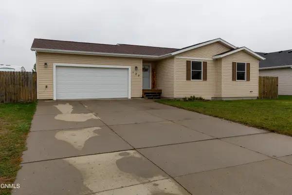 133 Lewis Road, Lincoln, ND 58504