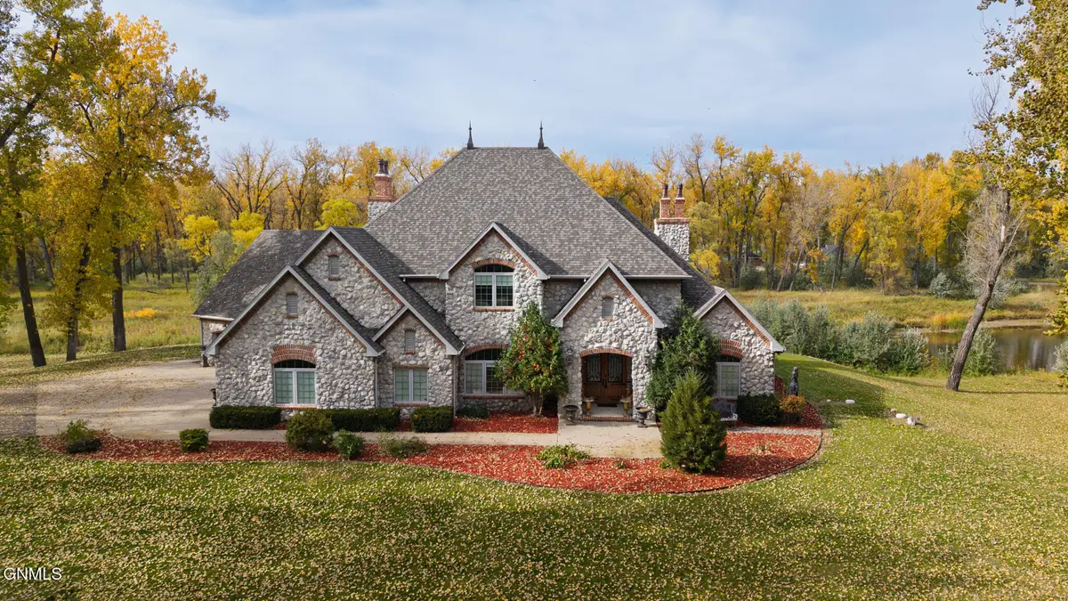 3114 Fontenelle Drive, Bismarck, ND 58504 - #1
